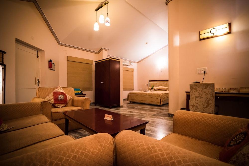Vijayshree Resort And Heritage Village Hospet Exterior photo